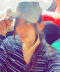 Call Girl Zirakpur Alka