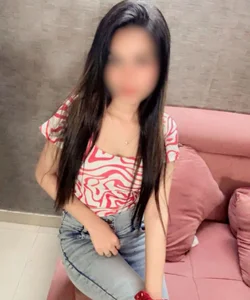 Call Girl Zirakpur Shilpa